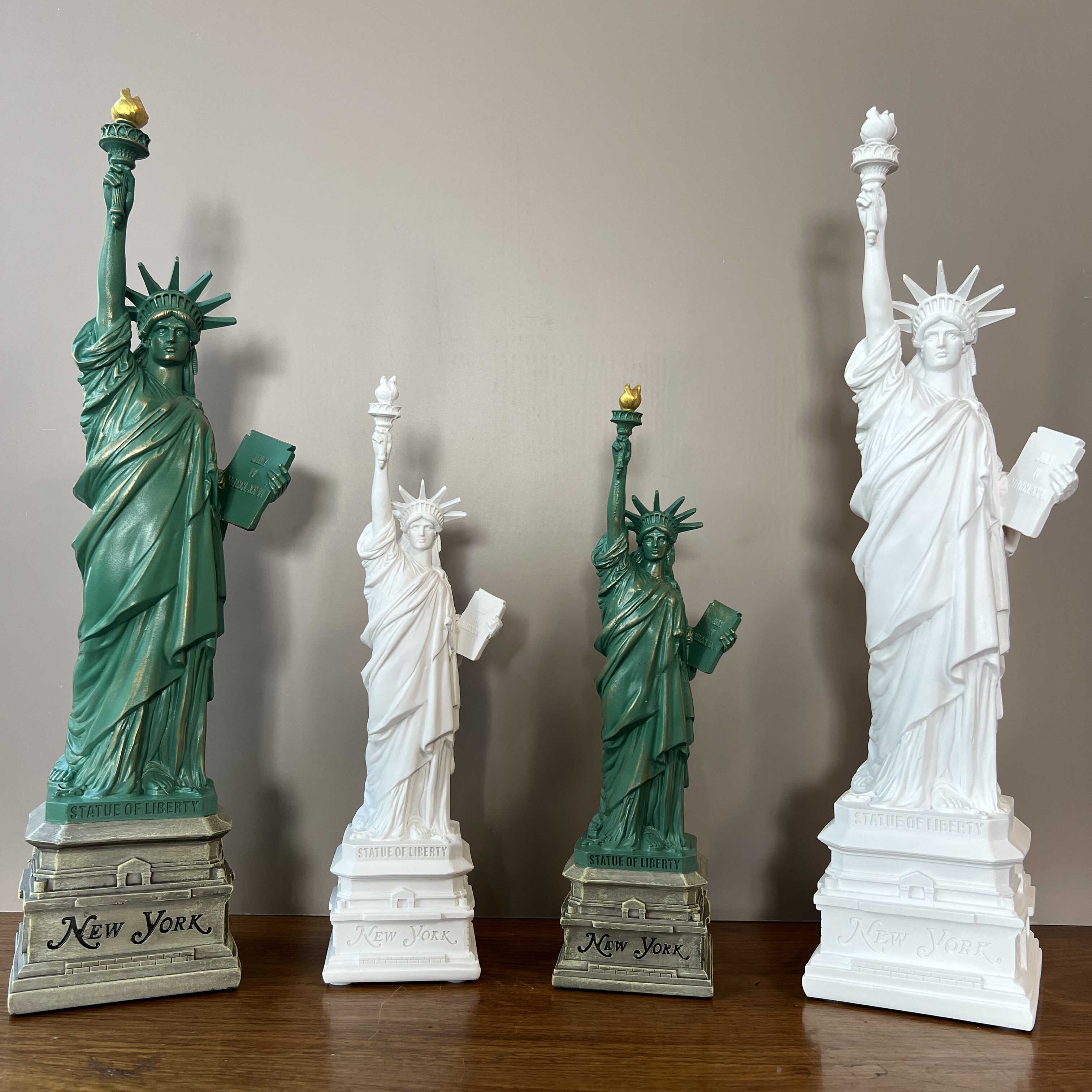 YuryFvna Statue of Liberty Mod - Home Office York recension och pris